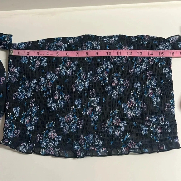 Juniors crop top bundle NWT Wild Fable Haute Monde JLo Tovia 4 juniors large top - Picture 4 of 17